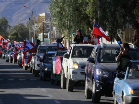 Masiva caravana de autos se realiz en Calama