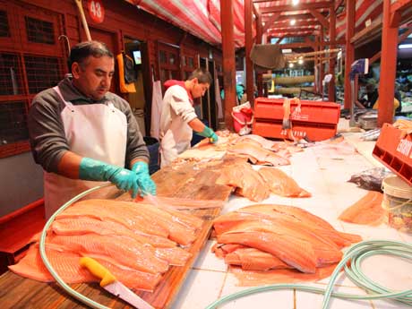 El Mercado de Angelmó se prepara para una auspiciosa Semana Santa