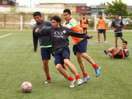 Con cuatro de los nuevos refuerzos Naval inició sus entrenamientos de cara a la temporada 2013 Con cuatro de los nuevos refuerzos Naval inició sus entrenamientos de cara a la temporada 2013