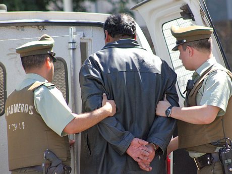 El acusado de matar a un hombre y herir a hachazos a su pareja en ...