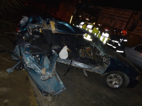 Una mujer está con riesgo vital tras chocar en un vehículo conducido por un hombre ebrio