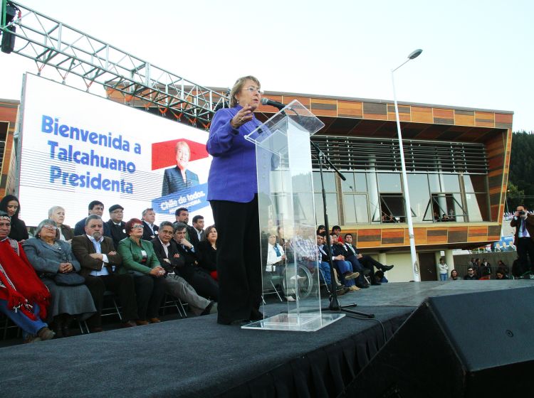 Bachelet y crisis en la salud pública en Concepción: “La situación es muy crítica, faltan camas, insumos y profesionales”