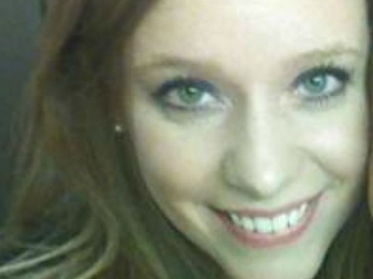 Estados Unidos un alumno prendió fuego a su profesora en plena clase
