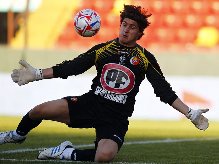 El portero Ezequiel Medrán abandona Cobresal para buscar titularidad en La Serena