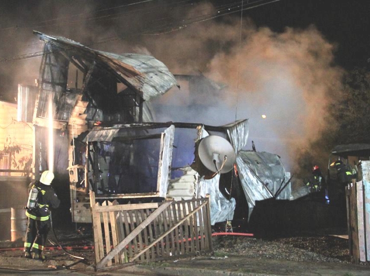 Una persona fallecida dejó incendio en Dalcahue