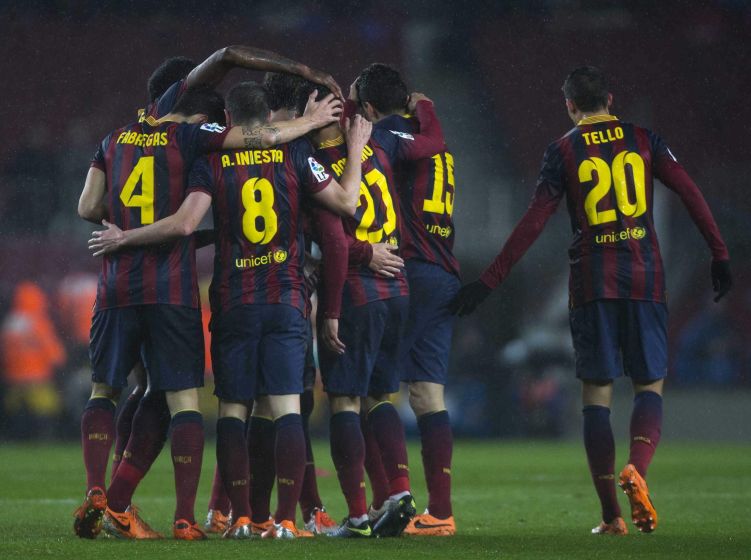 Con doblete de Alexis el Barcelona goleó al Levante y entró a semis de la Copa del Rey