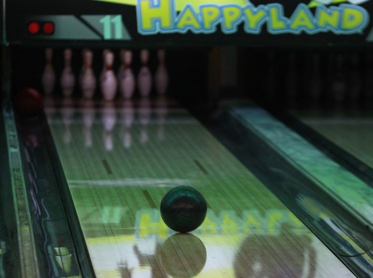 Venezuela y Colombia obtuvieron oro en el bowling que se disputó en Happyland