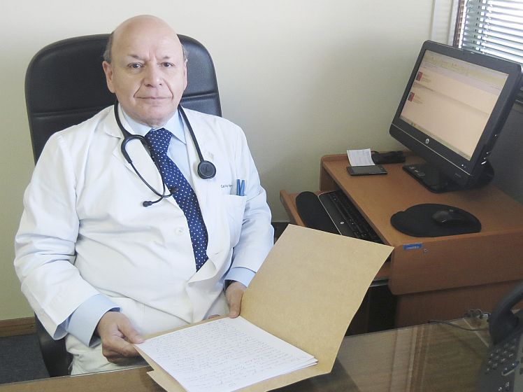 El Doctor Carlos Vega Asumió Como Nuevo Director Del Hospital Claudio Vicuña 9148