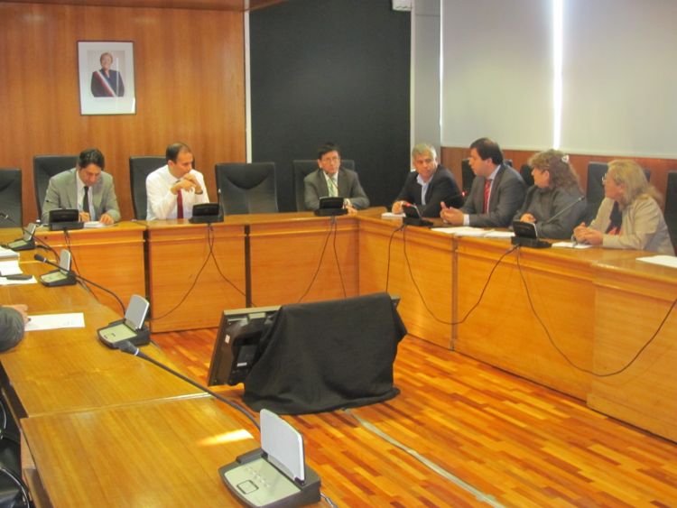 Coronel: estudiarán alternativas por aislamiento de pobladores del sector norte con llegada del Biotrén Coronel: estudiarán alternativas por aislamiento de pobladores del sector norte con llegada del Biotrén