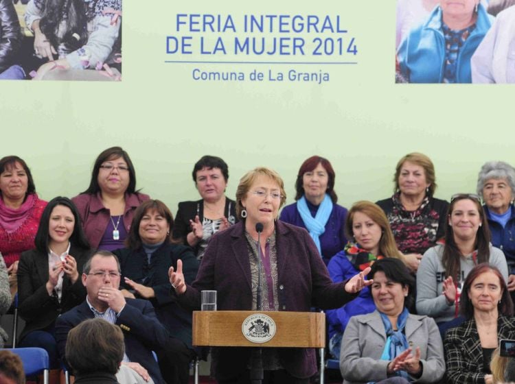 Para Bachelet La Desigualdad De Sueldos Entre Hombres Y Mujeres Es ...