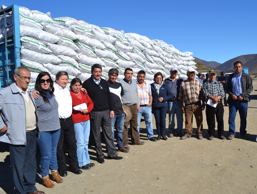 Más de 1200 agricultores fueron beneficiados con entrega de forraje en Petorca