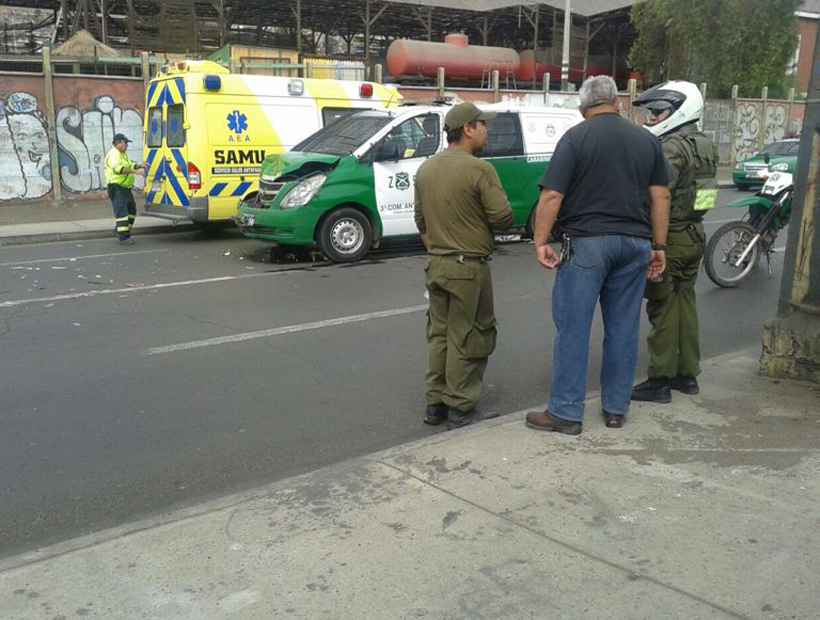 Cuatro Carabineros Lesionados Dej Choque Entre Furg N Policial Y Un