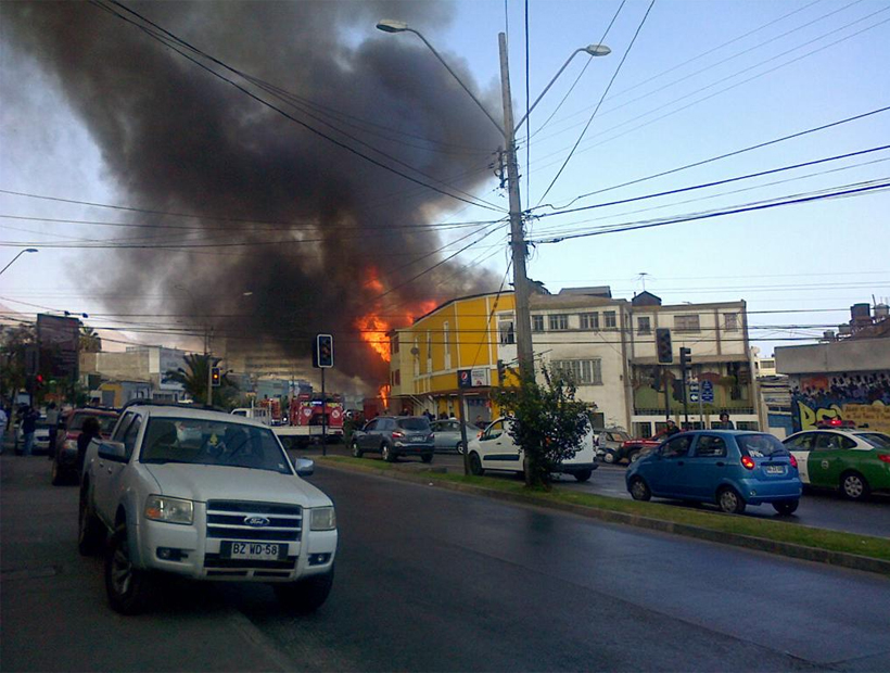 Mujer resultó con quemaduras tras el incendio en el sector centro de Antofagasta