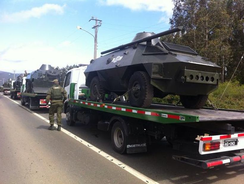 La caravana que avanza por la ruta P-70 (@AraucoTV)