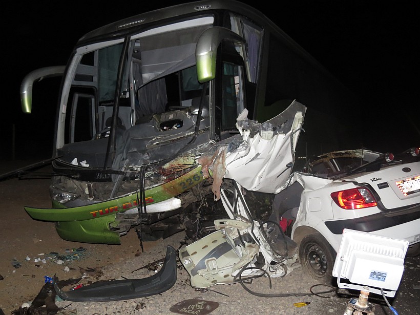 Dos personas fallecieron esta madrugada en un accidente en la Ruta 5