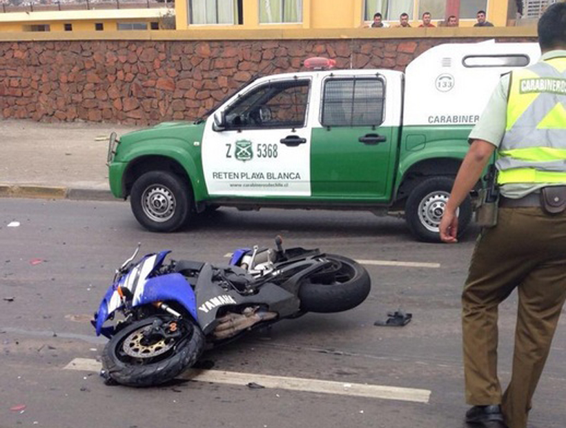 Un motorista lesionado dejó colisión en el sector sur de Antofagasta