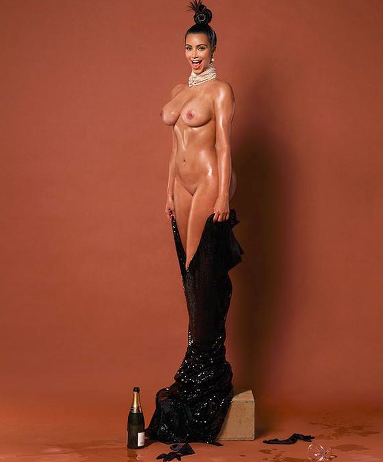 772px x 932px - Siguen apareciendo fotos de Kim Kardashian desnuda