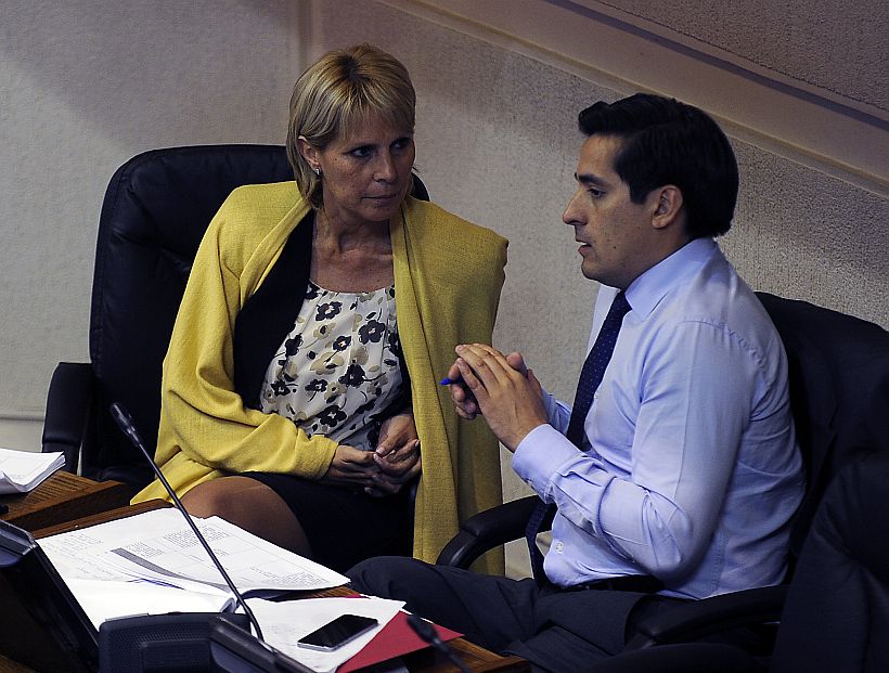 Coletazos del binominal: Lily Pérez afirmó que Amplitud se va de la Alianza pero negó fichar por el Gobierno