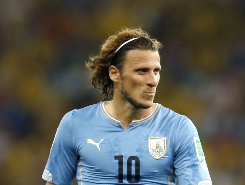 Pases Uruguay - Hoy cumple Diego Forlán, una leyenda del