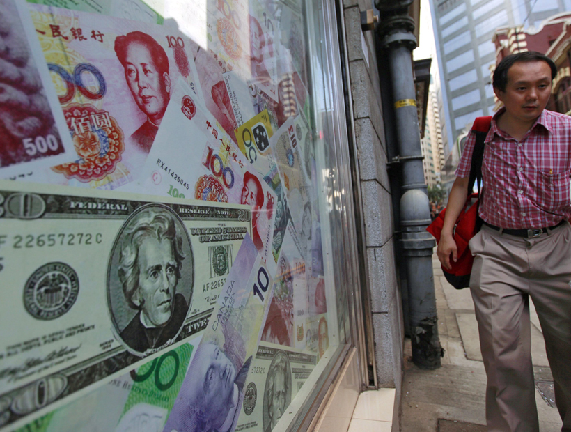La devaluación del yuan repercute en los mercados mundiales