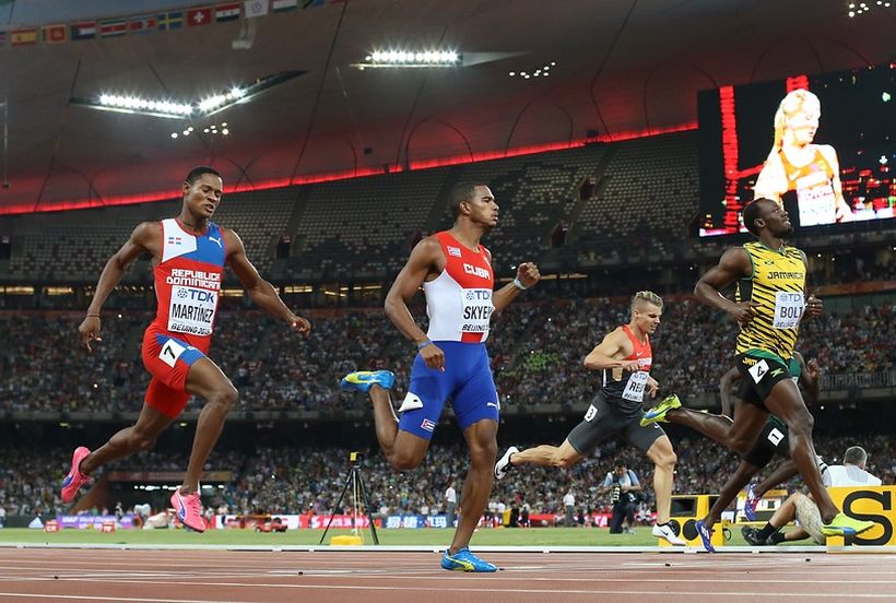 Usain Bolt y Justin Gatlin clasificaron a la semifinal de los 200 mts en Beijing 2015