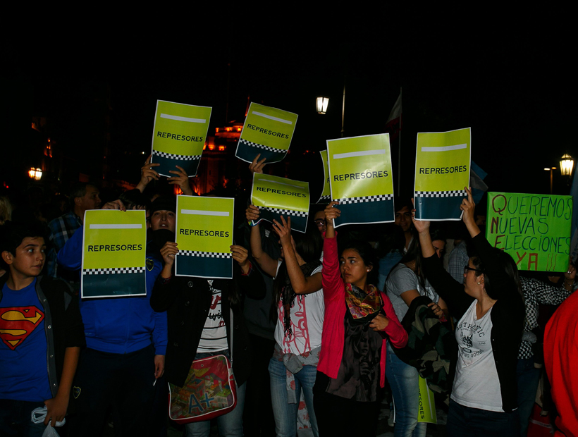 Miles de personas protestaron por las denuncias de fraude electoral en Tucumán