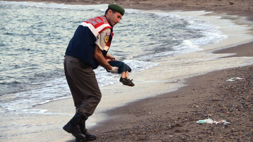 Escalofriante: 5 niños sirios aparecen muertos tratando de alcanzar la costa turca