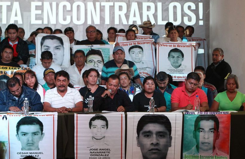 La Fiscalía de México insistió en que los 43 estudiantes fueron asesinados y rebatió informe internacional