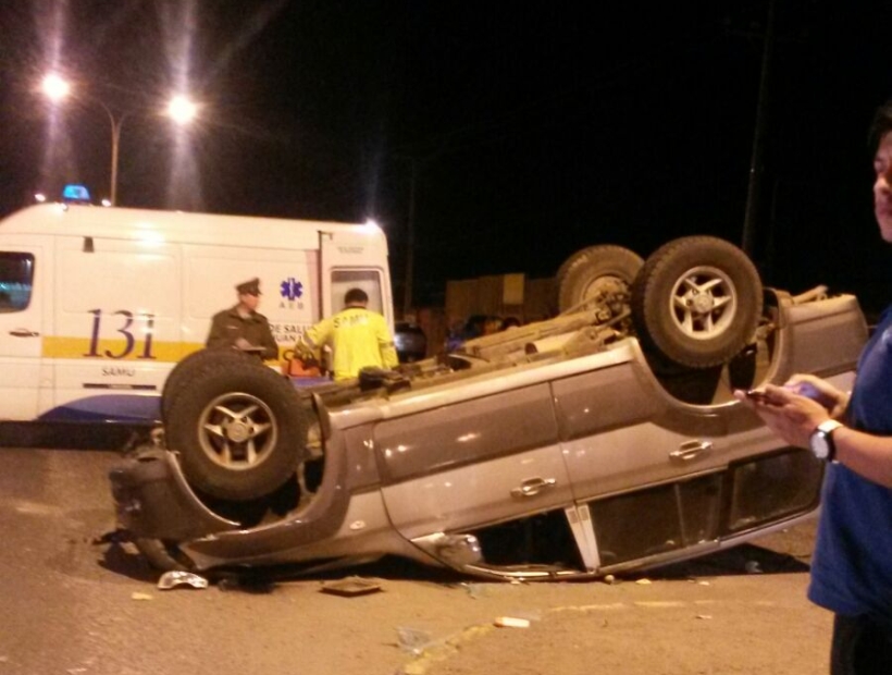 Arica: 6 lesionados dejó un accidente en Renato Rocca