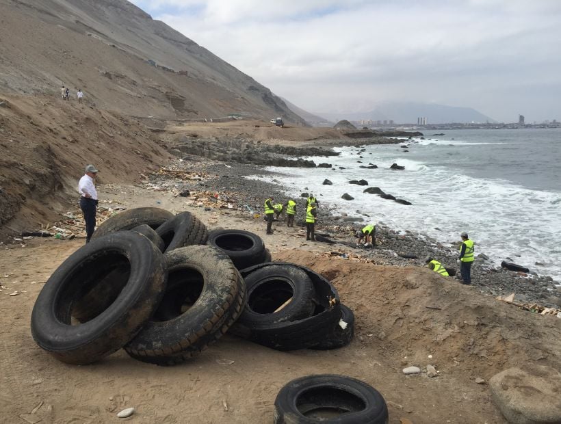 270 personas sacaron más de 12 toneladas de basura en playas iquiqueñas