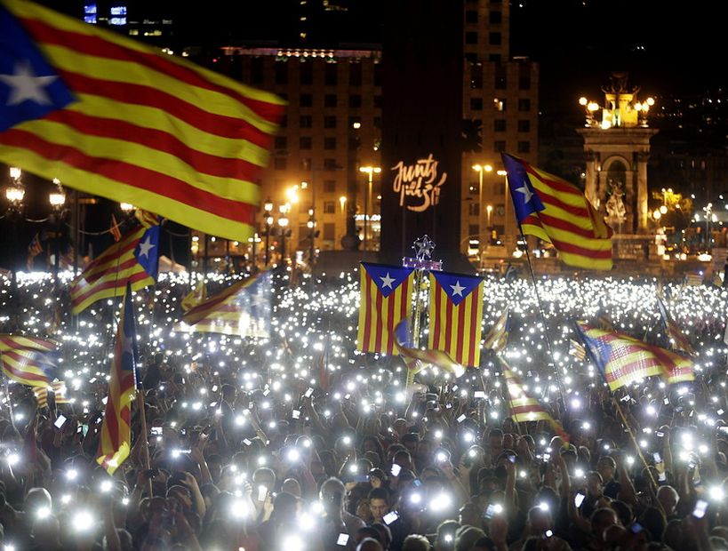 Alta participación en las elecciones en Cataluña, el plebiscito de facto por la independencia
