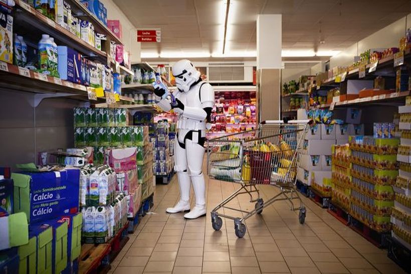 Fotógrafo muestra cómo es la vida de los stormtroopers en su día libre