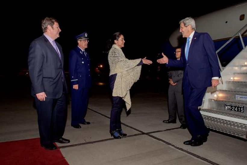 John Kerry llegó a Chile para participar de la conferencia 