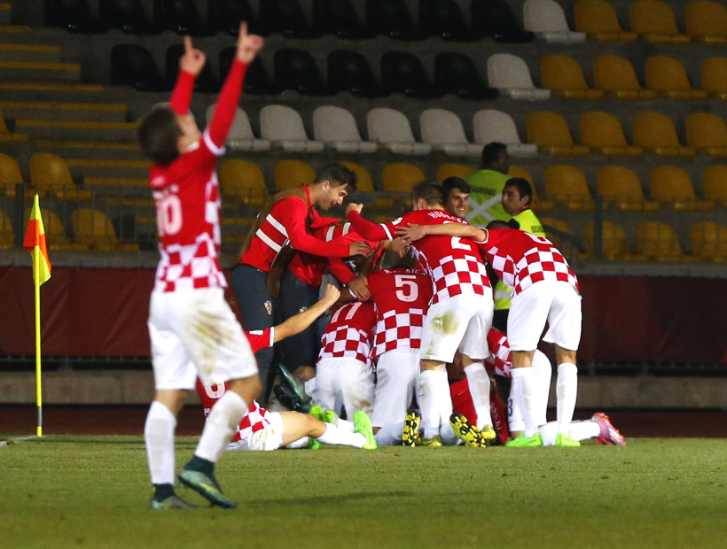 Croacia sorprendió a Nigeria y quedó segundo en el grupo A
