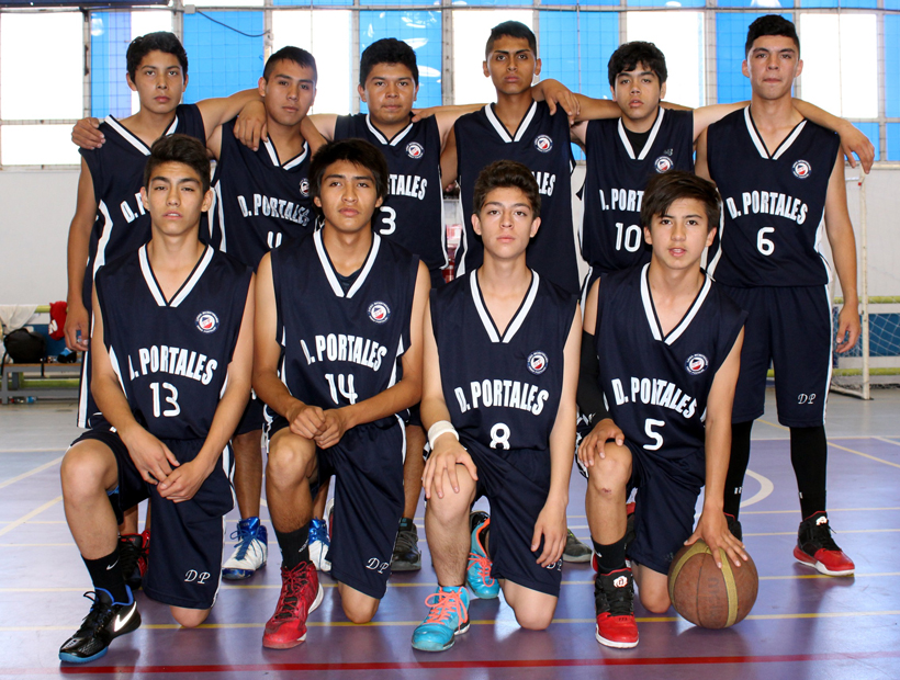 El equipo del Diego Portales de Calama (IND).