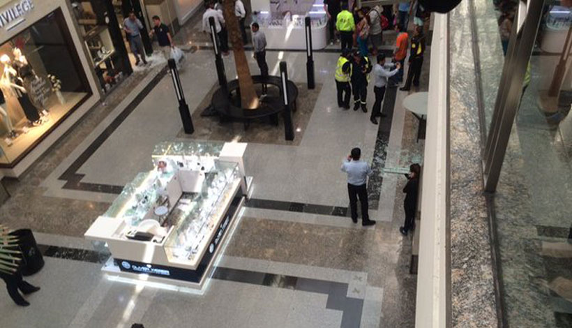 Asalto y balacera afectaron a joyería del mall Alto Las Condes