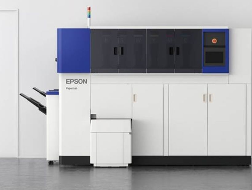 En Japón crearon una máquina para reciclar papel en las oficinas