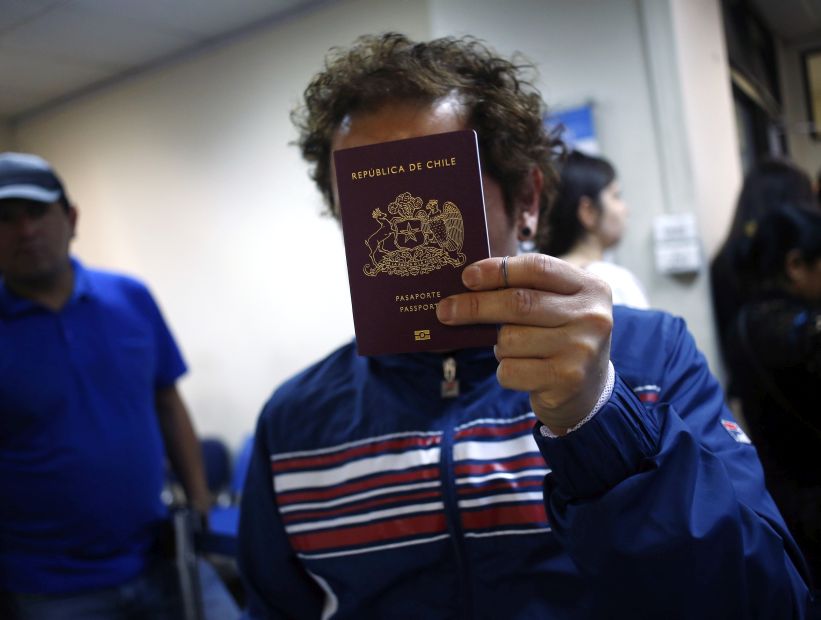 El pasaporte para las autoridades costará lo mismo que para el público general