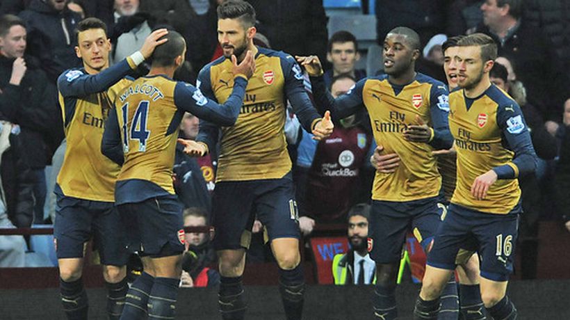 El Arsenal disfruta temporalmente del liderato de la Premier tras vencer por 2-0 a Aston Villa