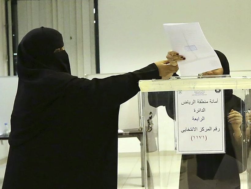 Arabia Saudita: al menos 20 mujeres fueron elegidas para los consejos municipales