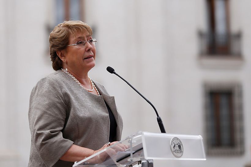 Cadem: Bachelet lleva 63 semanas con más rechazo que apoyo