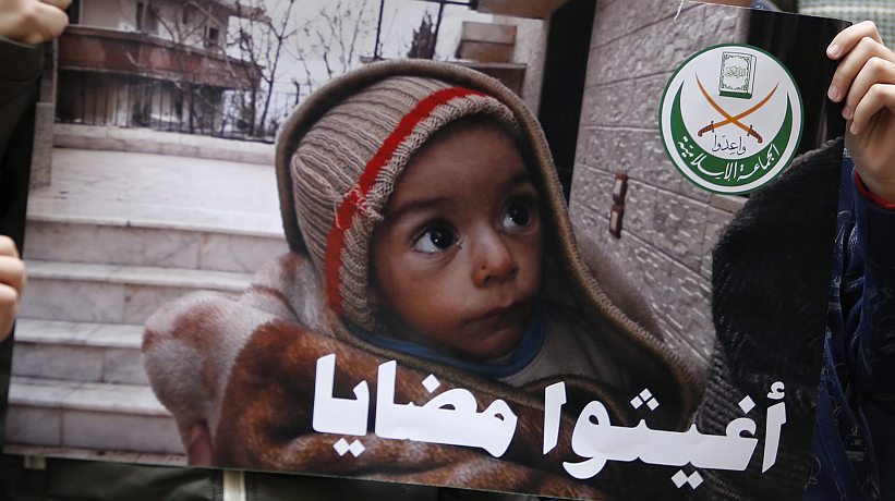 Guerra en Siria: la mitad de las personas sitiadas por hambre en Madaya son niños
