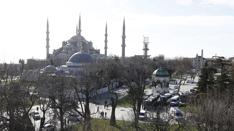 Al menos 10 muertos y 15 heridos en atentado en centro turístico de Estambul