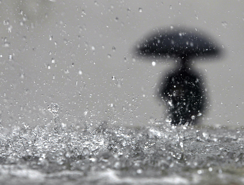 Declararon alerta temprana preventiva por lluvias en la Región Metropolitana