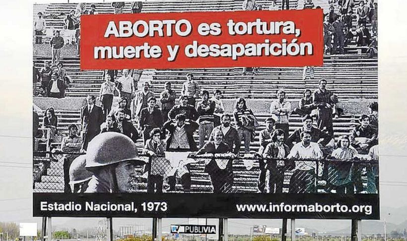 Víctimas de la dictadura rechazan campaña que compara aborto con desaparecidos