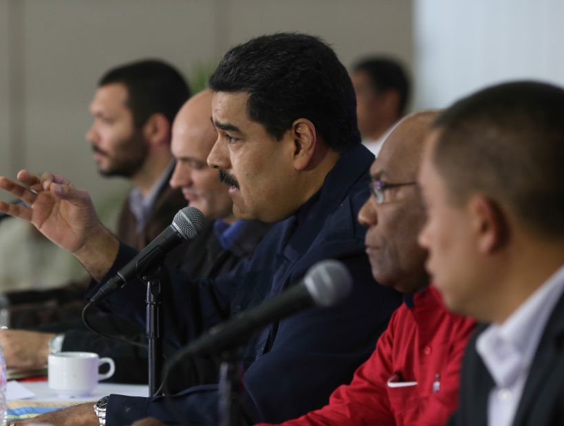 El equipo económico de Bolivia presta ayuda a Venezuela con su 