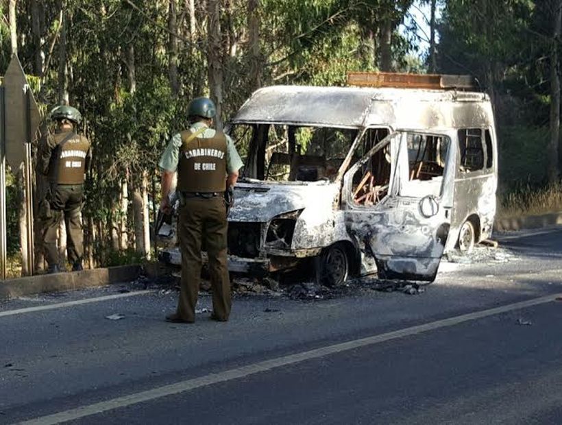 Encontraron panfletos alusivos a la causa mapuche en uno de los ataques incendiarios de Tirúa