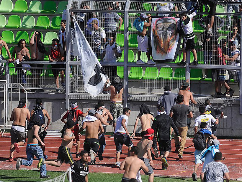 Cadem: violencia es el principal motivo de la inasistencia a los estadios