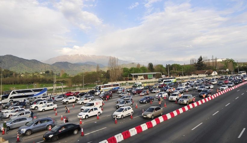 Cerca de 300 mil vehículos retornarán a la capital este domingo