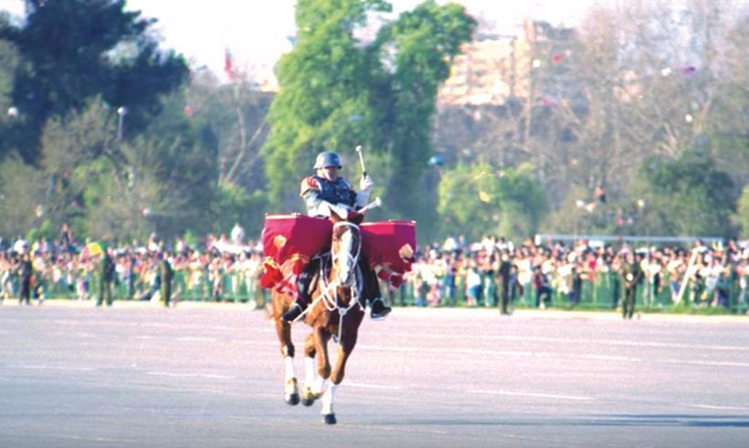 Ejército lanzó video con imágenes de 100 años de la Parada Militar